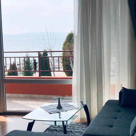 Beautiful Apartment Right By The Sea, Sveti Vlas Buitenkant foto