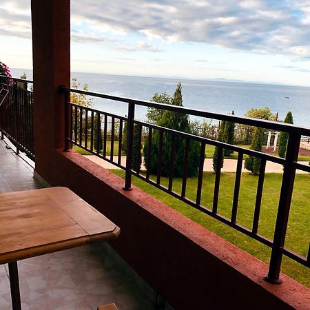 Beautiful Apartment Right By The Sea, Sveti Vlas Buitenkant foto