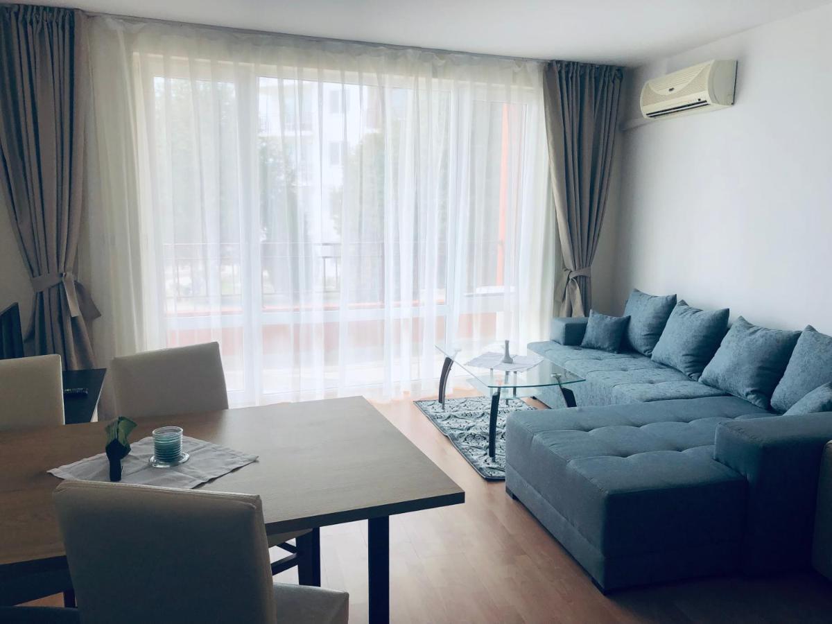 Beautiful Apartment Right By The Sea, Sveti Vlas Buitenkant foto