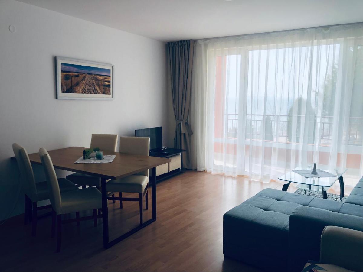 Beautiful Apartment Right By The Sea, Sveti Vlas Buitenkant foto