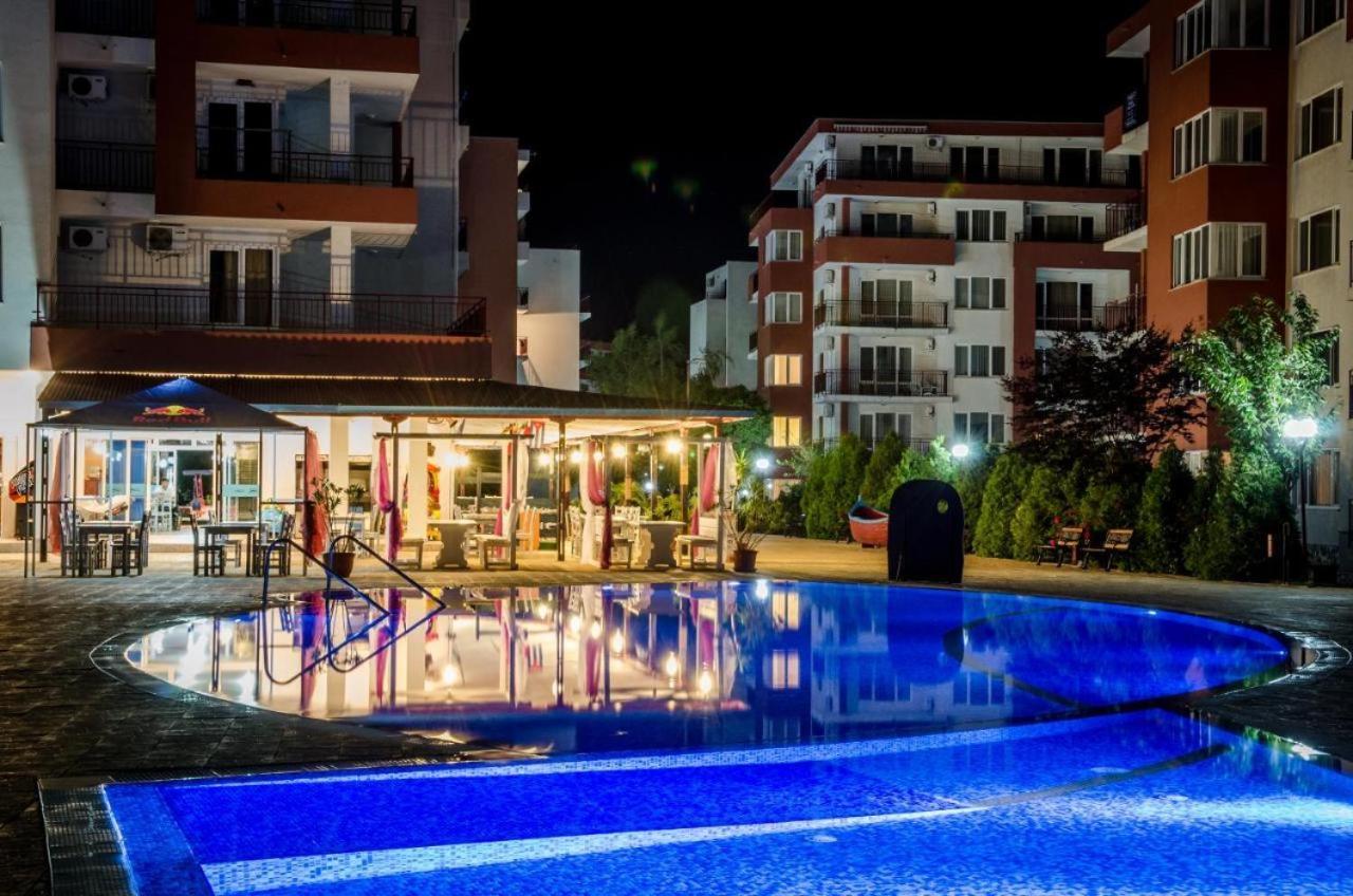 Beautiful Apartment Right By The Sea, Sveti Vlas Buitenkant foto