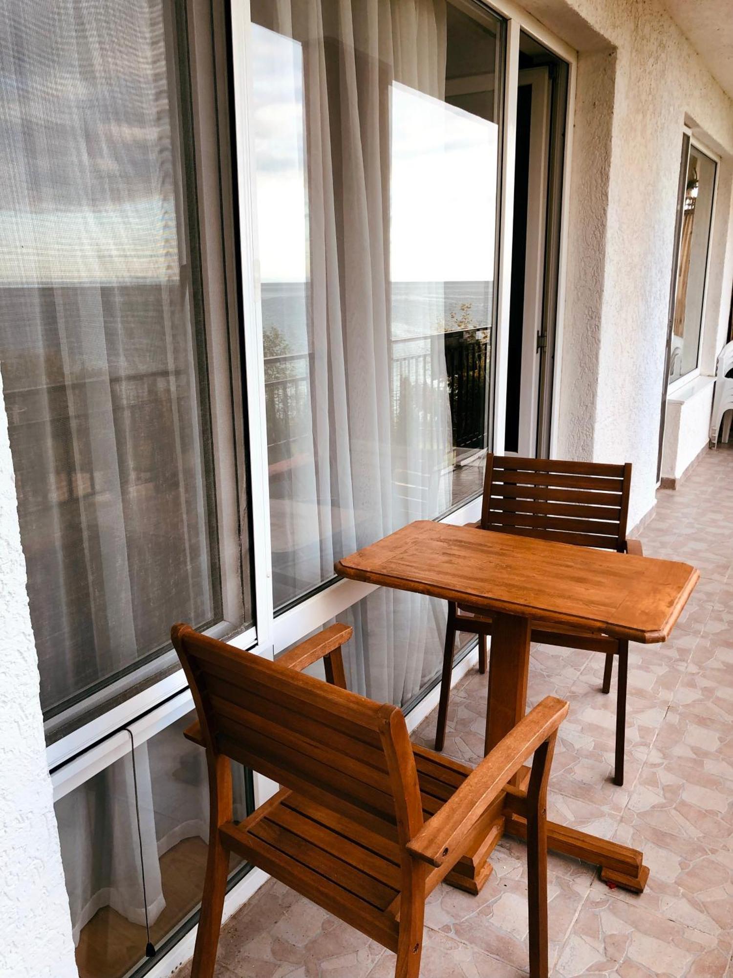 Beautiful Apartment Right By The Sea, Sveti Vlas Buitenkant foto